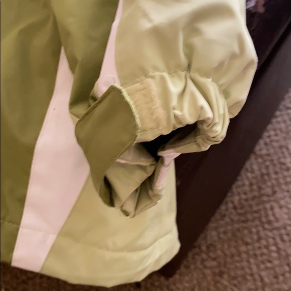 Ski coat women’s small - Picture 5 of 6